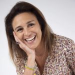 Tonie Behar rédactrice en chef su site comedieromantique.com